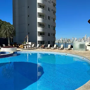  Apartamento Tr1905 - 2 Quartos Sendo 1 Suíte, Vista Incrível Balneário, Piscina, Em Frente à Big Wheel, Garagem Caminhonete